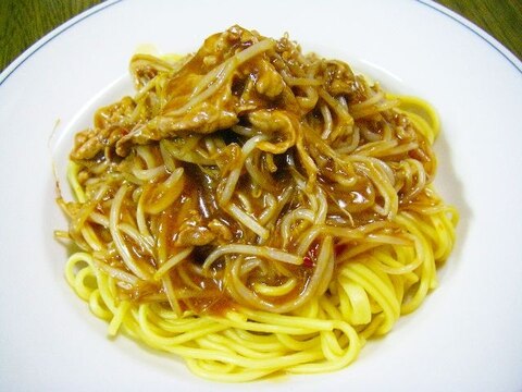 簡単!節約レシピ!もやしの麻婆餡かけそば!